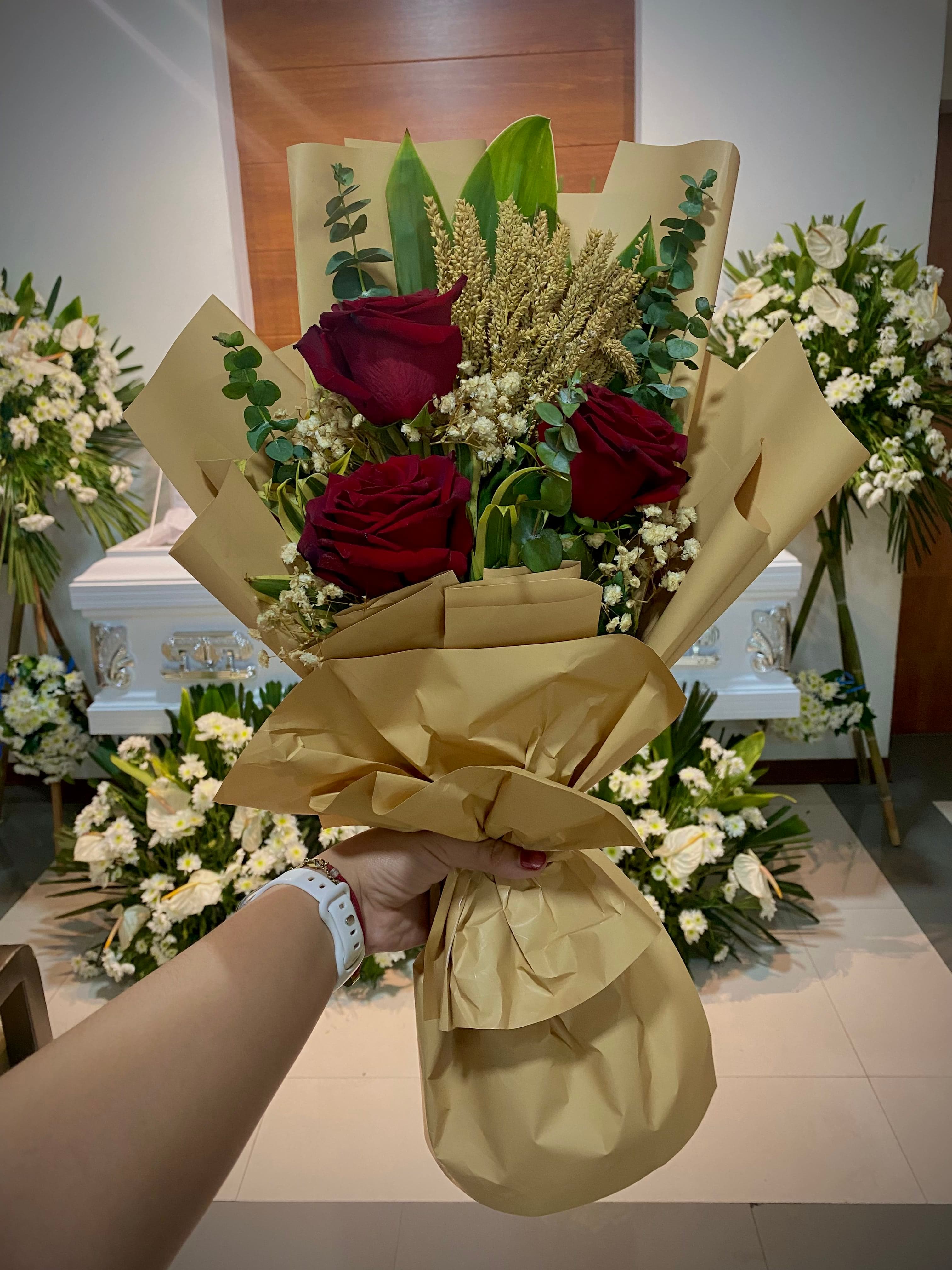Custom bouquet — ₱2,599