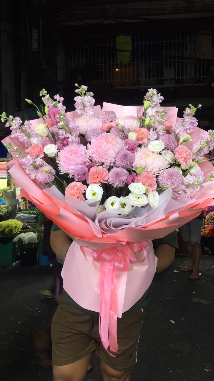 Custom bouquet — ₱9,499