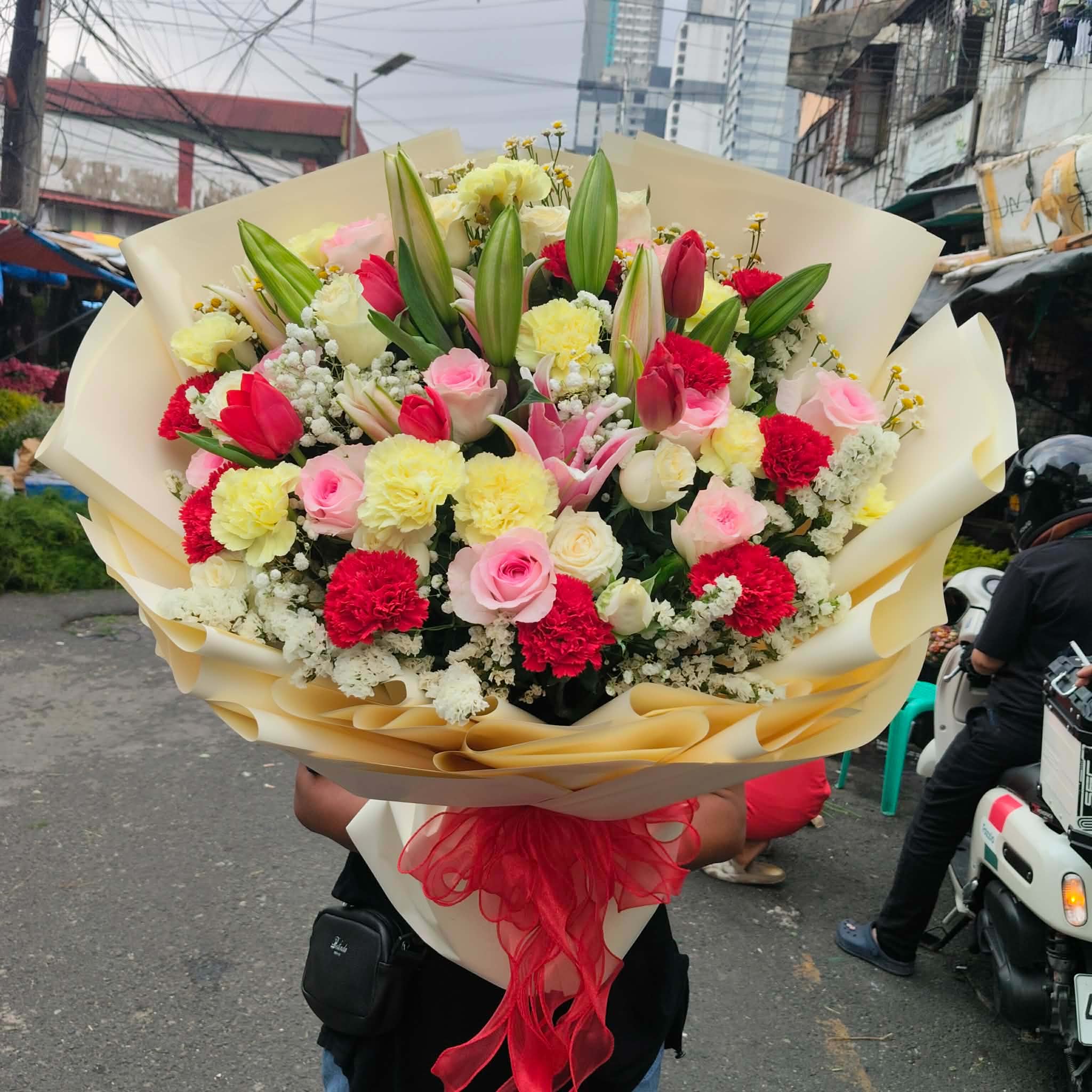 Custom bouquet — ₱5,999